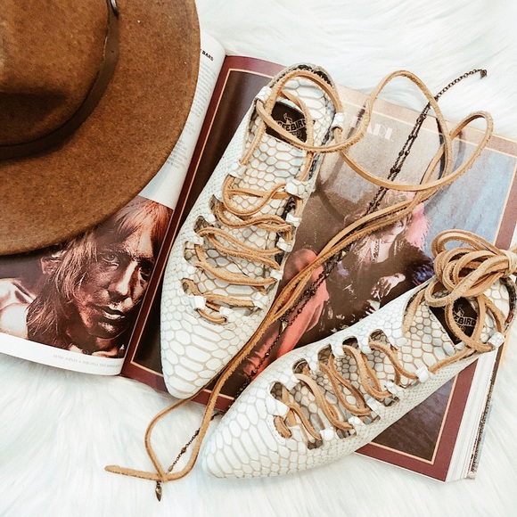 Freebird by Steven Shoes - FREEBIRD by Steven | Enya Ghillie Lace Flat